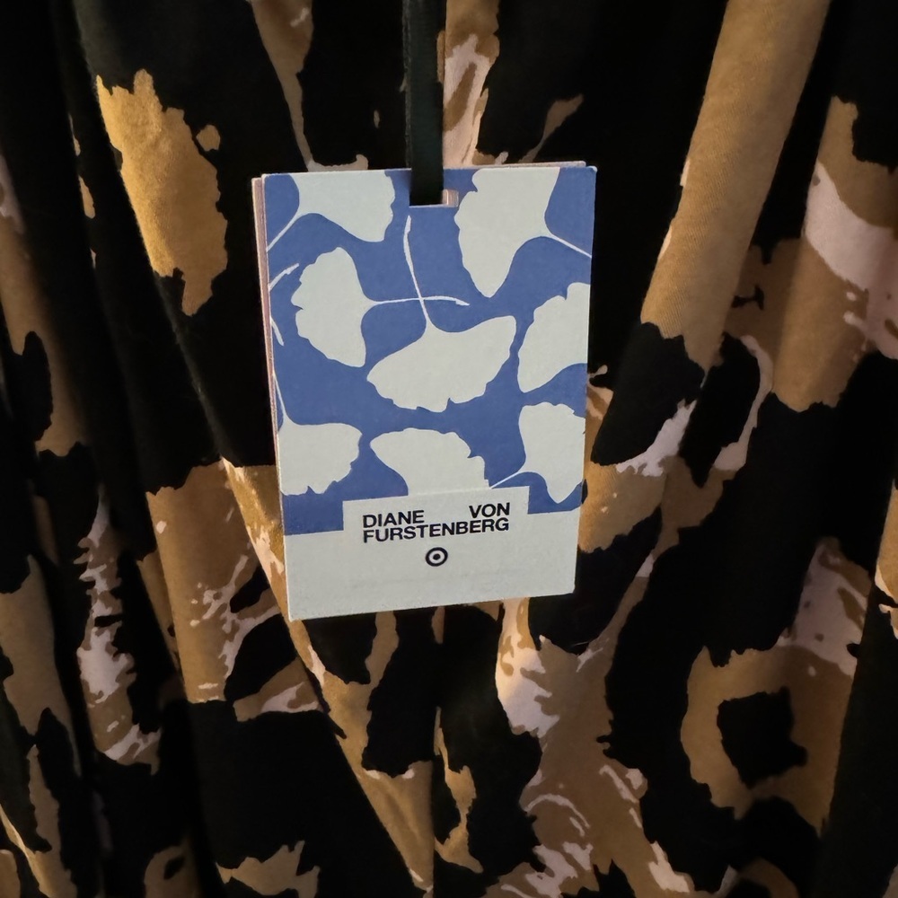 Diane Von Furstenberg DVF for Target Leopard Print Halter Jumpsuit Size 1X NWT - Picture 8 of 9